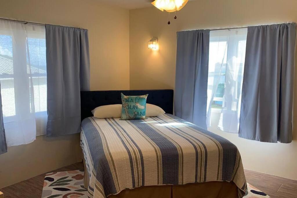 The Pearl - Spacious Air Conditioned 3Bd, 2Bth Villa With Gorgeous Views Old Road エクステリア 写真